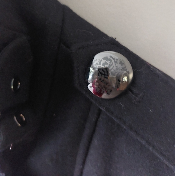 Tahari black wool blend feminine jacket coat with ruffle detail. - Picture 8 of 11